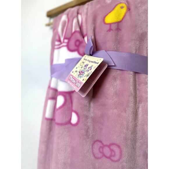 HELLO KITTY and Friends Easter Themed PINK Throw With PINK Bow PEEPS - Picture 3 of 5